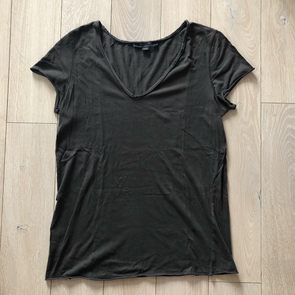 All Saints Raw Hem V Neck T Shirt in Faded Black Size XS
